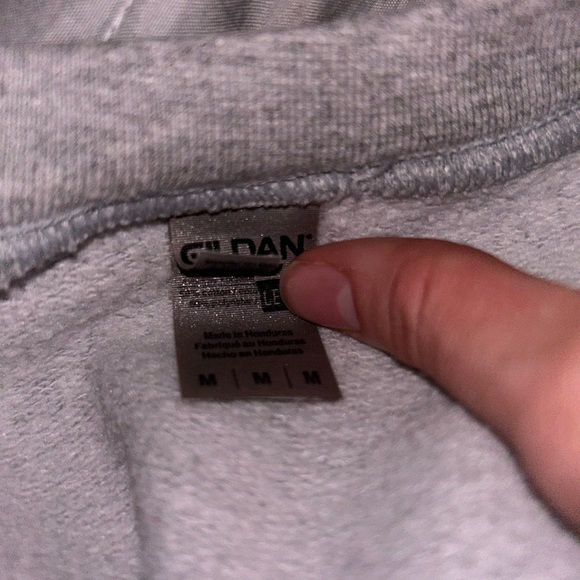 Women’s sweater size medium - Picture 7 of 8